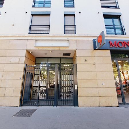 Le Valmy: Appartement Lumineux Au Pied Du Metro Lyon Buitenkant foto