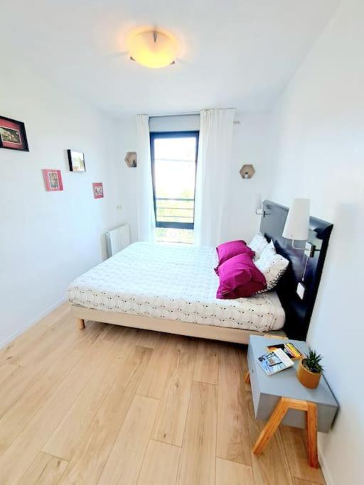 Le Valmy: Appartement Lumineux Au Pied Du Metro Lyon Buitenkant foto